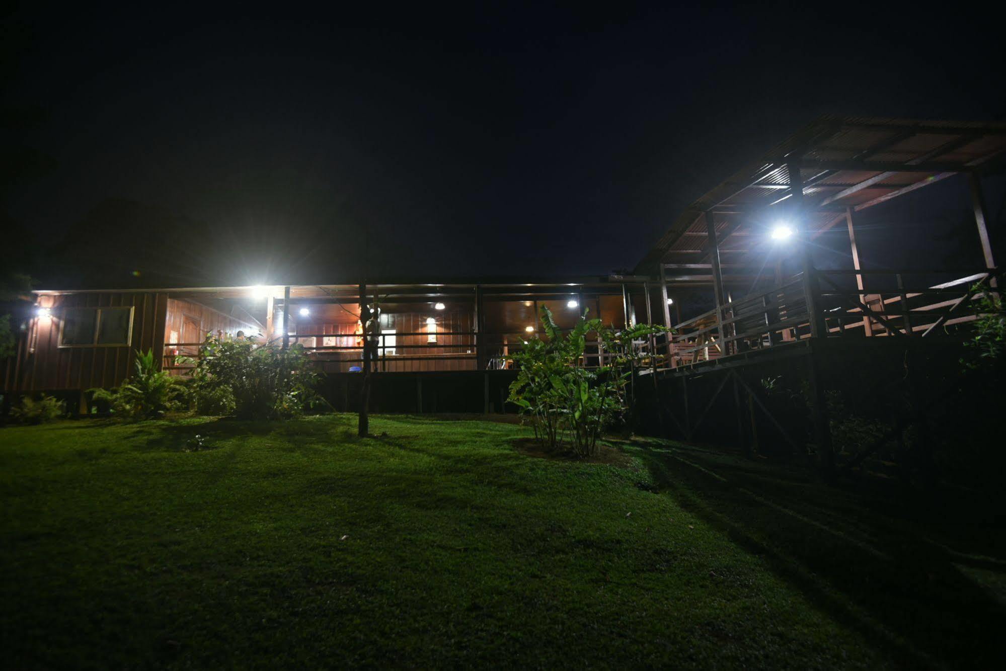 La Laguna Del Lagarto Eco-Lodge Pital  外观 照片